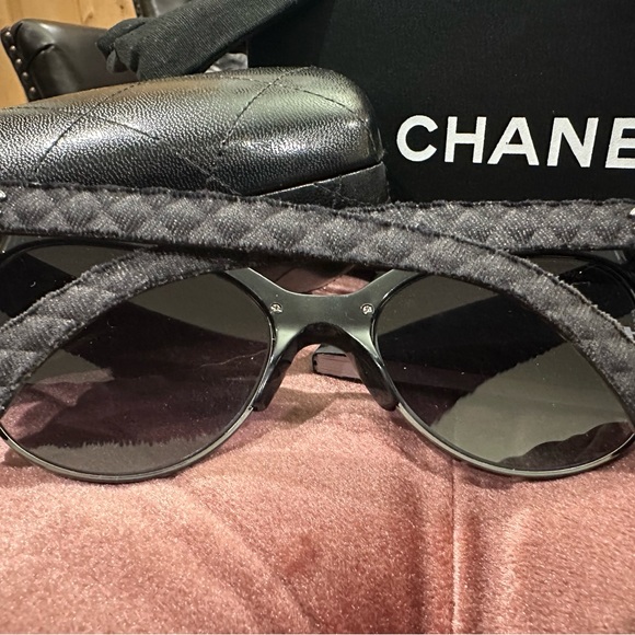 CHANEL sunglasses - Picture 3 of 11